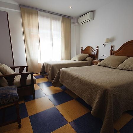 Hostal Restaurante La Trucha Benavente Dış mekan fotoğraf