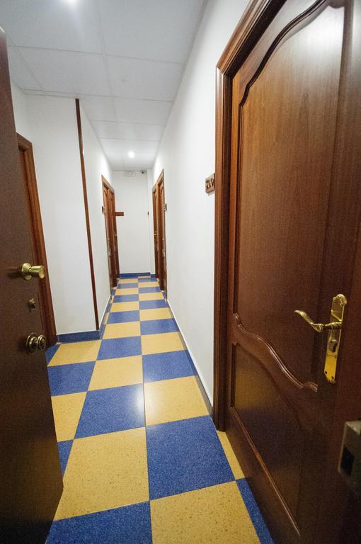 Hostal Restaurante La Trucha Benavente Dış mekan fotoğraf
