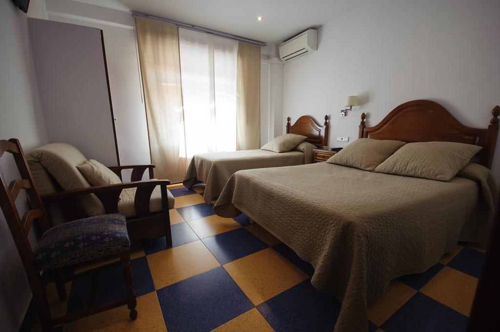 Hostal Restaurante La Trucha Benavente Dış mekan fotoğraf