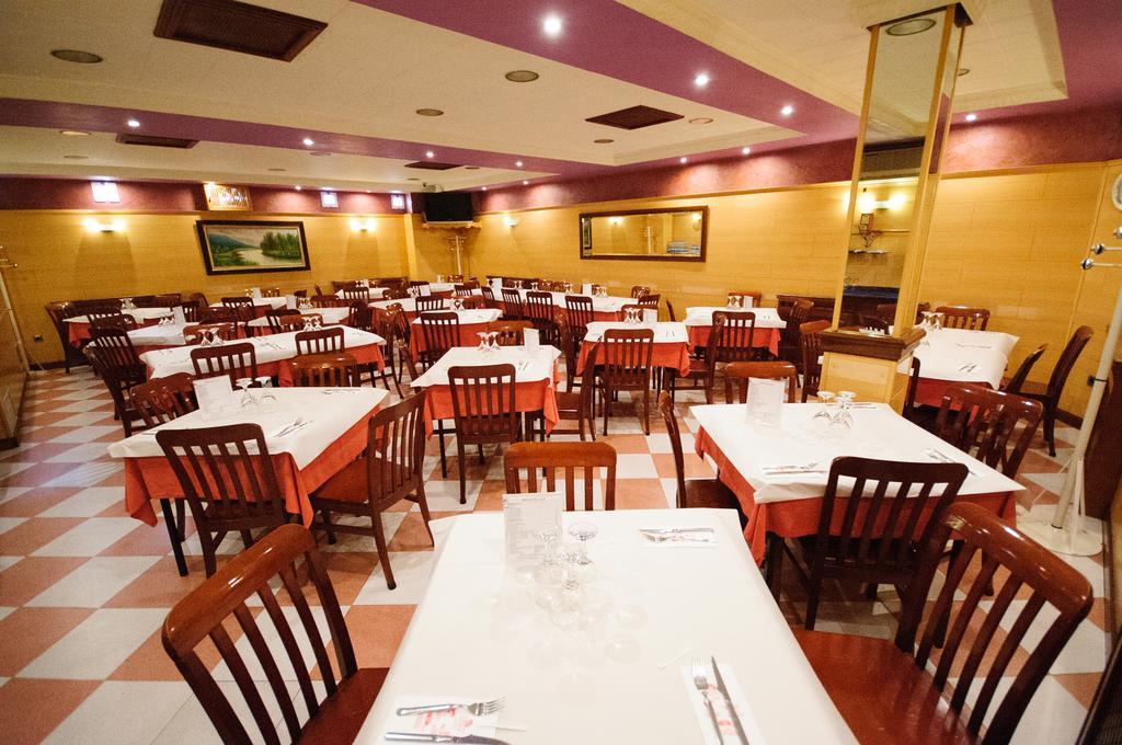 Hostal Restaurante La Trucha Benavente Dış mekan fotoğraf